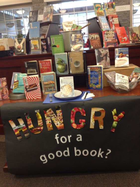 thanksgiving library displays